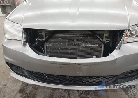 2016 Dodge Grand Caravan Sxt z USA, uszkodzony, nr VIN 2C4RDGCGXGR323551